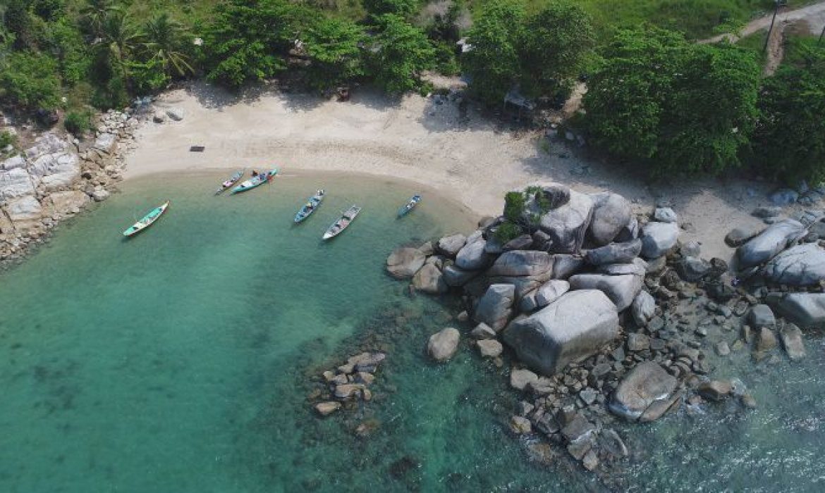 Pantai Turun Aban, Pantai Indah Dengan Bebatuan Granit Eksotis Di Bangka