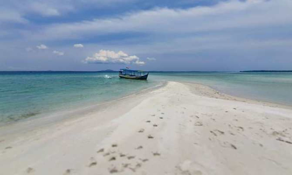 Pesona Pulau Pasir Belitung, Pulau Mungil Eksotis Nan Cantik