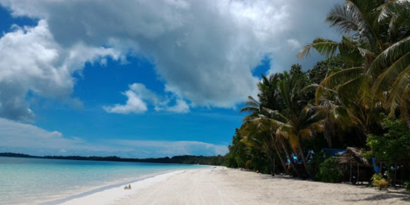 10 Wisata Pantai Di Ambon Yang Paling Hits